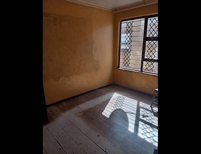2 BEDROOM HOUSE FOR SALE IN GREENFIELD